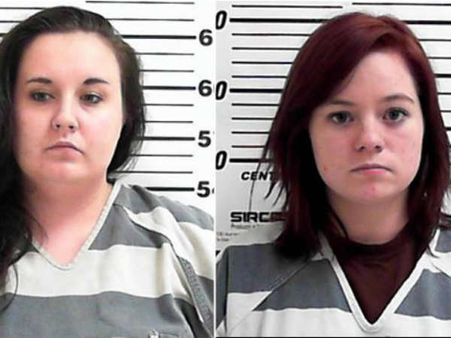 આ થિયેટરમાં Movie નહી, પણ ચાલતો હતો Live Sex Show