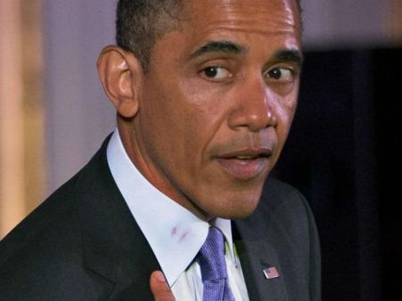 કોલર પર લાગી લિપસ્ટિક, ઓબામાએ આપી સફાઇ