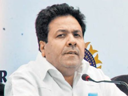 રાજીવ શુક્લાની સલાહ, પોતાને તપાસથી દૂર રાખે શ્રીનિવાસન