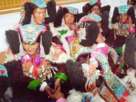 શ્રેષ્ઠ હિમાલયથી ઘેરાયલું સ્થળ કારગિલ શ્રેષ્ઠ હિમાલયથી ઘેરાયલું સ્થળ કારગિલ