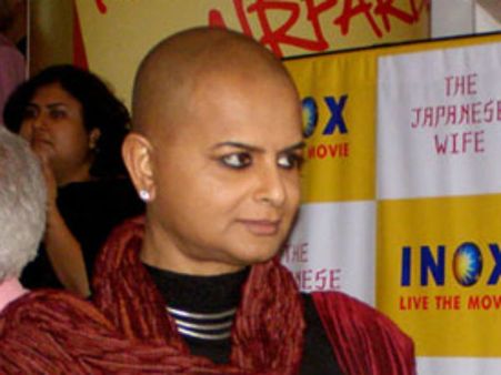 Pics : નહીં મેલ, નહીં ફીમેલ, બસ એક શ્રેષ્ઠ દિગ્દર્શક હતાં ઋતુપર્ણો