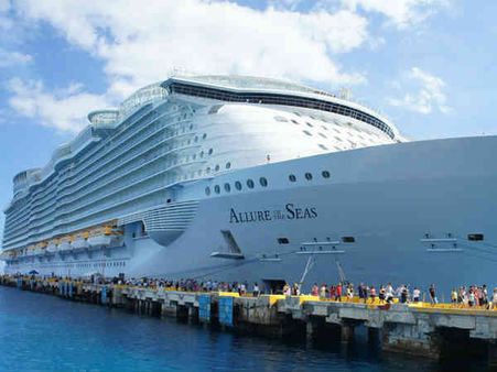 Photo : અજાયબી છે વિશ્વની સૌથી મોટી ક્રુઝ શિપ અલુરે ઓફ ધ સીસ