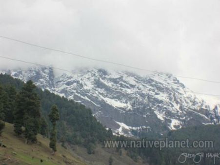ફૂલો અને સરોવરોની ભૂમી, ગુલમર્ગ