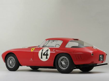 હરાજીમાં તમામ કાર્સને પાછળી મુકી દીધી ફેરારીની આ કારે