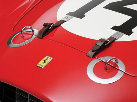 હરાજીમાં તમામ કાર્સને પાછળી મુકી દીધી ફેરારીની આ કારે