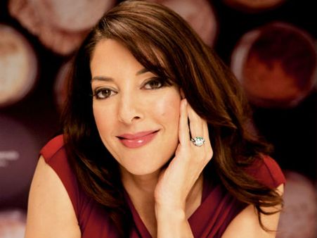 પુરુષોને પડકાર ફેંકી રહેલી વિશ્વની હોટેસ્ટ સીઇઓ પુરુષોને પડકાર ફેંકી રહેલી વિશ્વની હોટેસ્ટ સીઇઓ