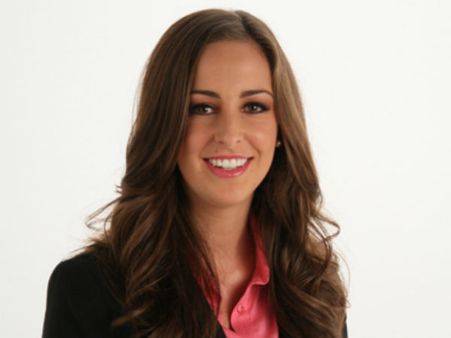 પુરુષોને પડકાર ફેંકી રહેલી વિશ્વની હોટેસ્ટ સીઇઓ પુરુષોને પડકાર ફેંકી રહેલી વિશ્વની હોટેસ્ટ સીઇઓ