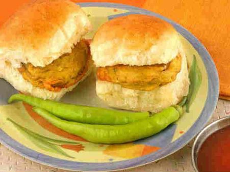 આ છે ભારતના બેસ્ટ 11 ચટપટા સ્ટ્રીટ ફૂડ્સ