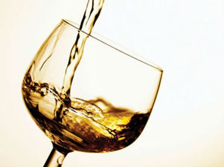 ગુજરાતમાં દારૂની પરમિટ મેળવવા માટે પ્રવાસીઓ વધારે ચૂકવણી કરવી પડશે