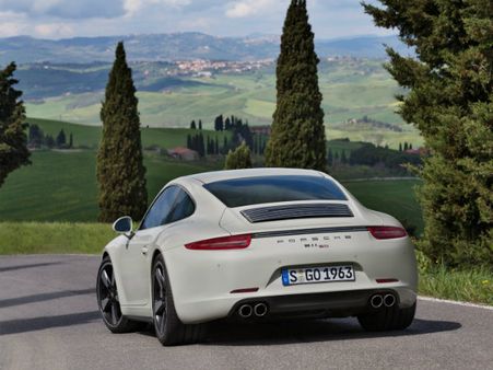 બે ખાસ કલર