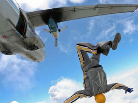 79ની ઉમરમાં સ્કાઇડાઇવિંગ