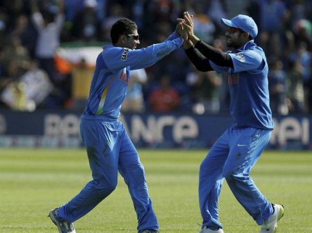 વિકેટ મળ્યાની ઉજવણી