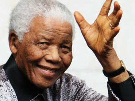 બીજા 'ગાંધી'એ પણ કહ્યું અલવિદા, નેલ્સન મંડેલાનું નિધન