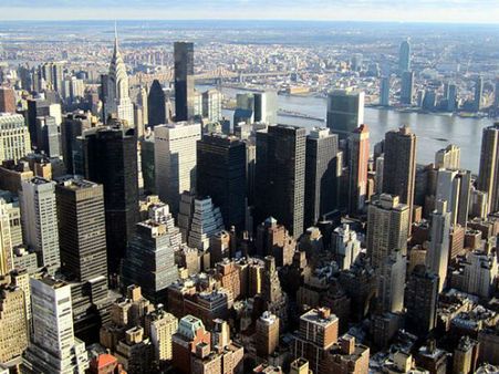 અલગ-અલગ દિશામાં મહાદ્વીપોનું નિર્માણ