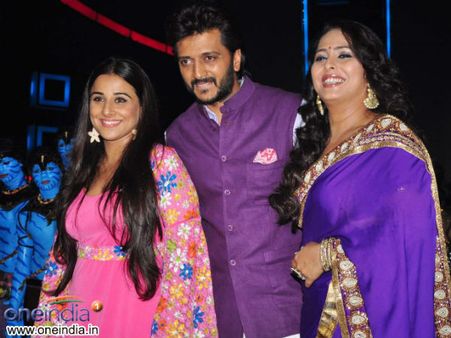 પ્રમોશનલ ટૂર્સ