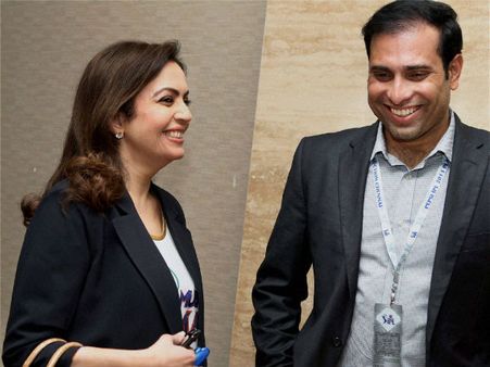 પરફેક્ટ હોસ્ટ