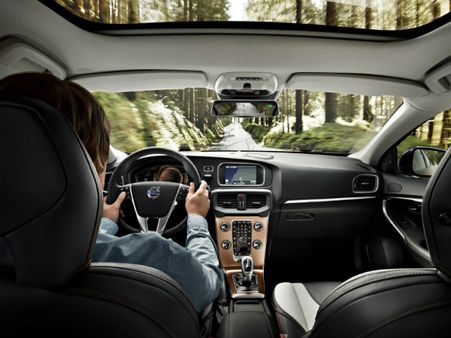 આધુનિક ફીચર્સથી ભરપૂર ઇન્ટિરિયર