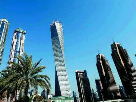 આ છે વિશ્વનો સૌથી ઉંચો 90 ડિગ્રીએ વળેલો ટ્વિસ્ટેડ ટાવર