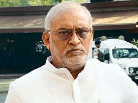 સત્યવ્રત ચતુર્વેદી, કોંગ્રેસ નેતા