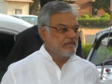 સીપી જોશીએ આપ્યું રાજીનામું, સોમવારે મંત્રીમંડળમાં ફેરબદલ