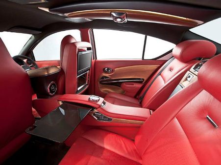 આકર્ષક આર્મ રેસ્ટ 