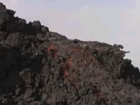 પીગળી રહેલો લાવા