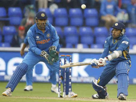 શ્રીલંકાને રગદોળી ભારતની ફાઇનલમાં એન્ટ્રી શ્રીલંકાને રગદોળી ભારતની ફાઇનલમાં એન્ટ્રી