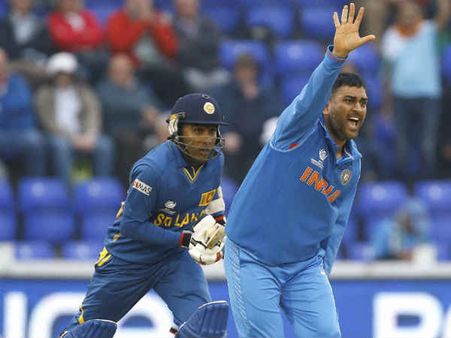 શ્રીલંકાને રગદોળી ભારતની ફાઇનલમાં એન્ટ્રી શ્રીલંકાને રગદોળી ભારતની ફાઇનલમાં એન્ટ્રી