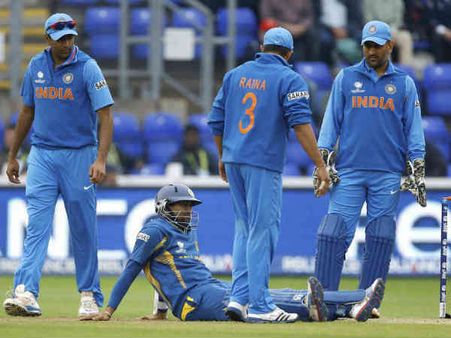 શ્રીલંકાને રગદોળી ભારતની ફાઇનલમાં એન્ટ્રી શ્રીલંકાને રગદોળી ભારતની ફાઇનલમાં એન્ટ્રી