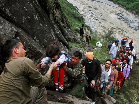 ગોવિંદ ઘાટમાં બચાવ કાર્ય