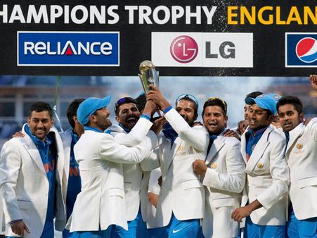 પ્રત્યેક ખેલાડીને એક-એક કરોડ