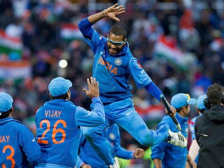 શિખર ધવનને ગોલ્ડન બેટ