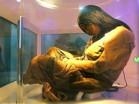 મ્યૂઝિયમમાં મૃતદેહો