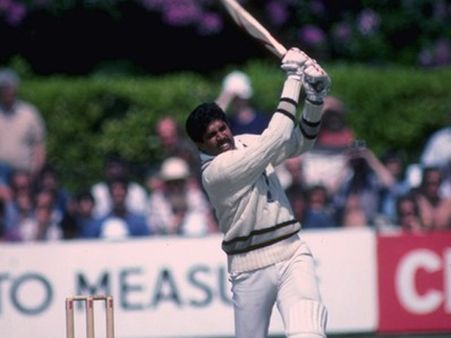 ઝિમ્બાવ્વે સામે વિજય, કપીલના 175 રન