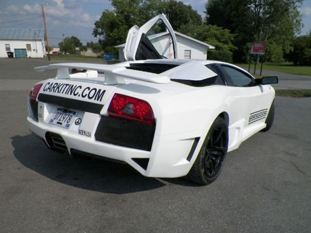 લેમ્બોર્ગિનીએ ફટકારી નોટિસ લેમ્બોર્ગિનીએ ફટકારી નોટિસ