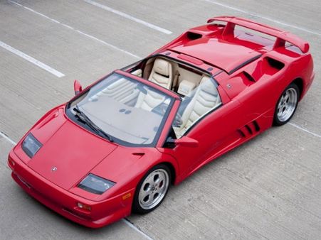 OMG! આ લક્ઝરી કારની પણ બની રહી છે ડ્યૂપ્લીકેટ