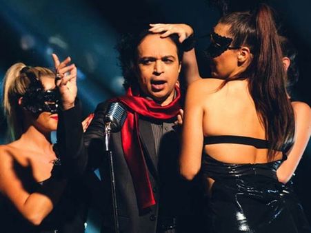 બધા બન્યાં ઘનચક્કર