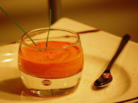 નાની ચમચીથી મીઠાઇની મીઠાશ વધે