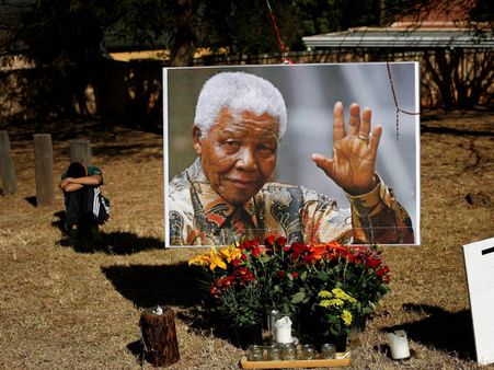 મેંડલાના સારા સ્વાસ્થ્ય માટે પ્રાર્થના