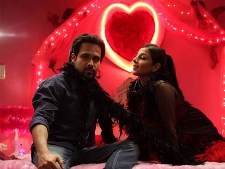 Pics : ચક્કર આવી ગયાં ઘનચક્કર જોઈ : રિવ્યૂ