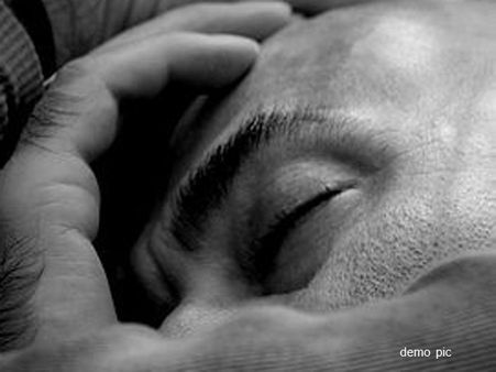 આંખ ન રહી તો દાંતથી જોવા લાગ્યો વિશ્વને