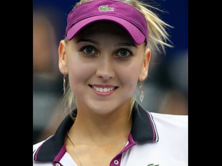 વિમ્બલડનને 'હોટ' બનાવી રહેલી ટેનિસ સુંદરી