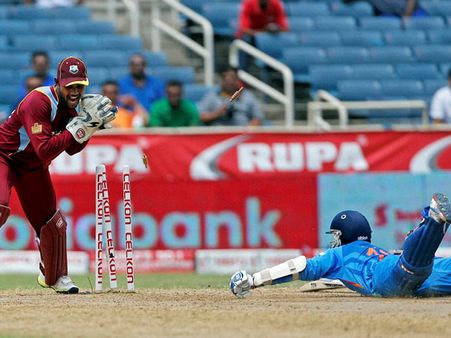 ટ્રાઇ સિરિઝઃ 'ચેમ્પિયન'ના વિજય રથને લાગી બ્રેક