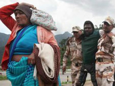 ઉત્તરાખંડ : 900 ફસાયેલા લોકોને બચાવવાનો પ્રયત્ન ચાલુ