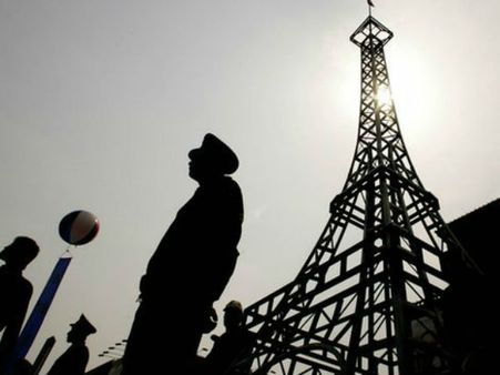 એફિલ ટાવરની ચાઇનીઝ આવૃત્તિ