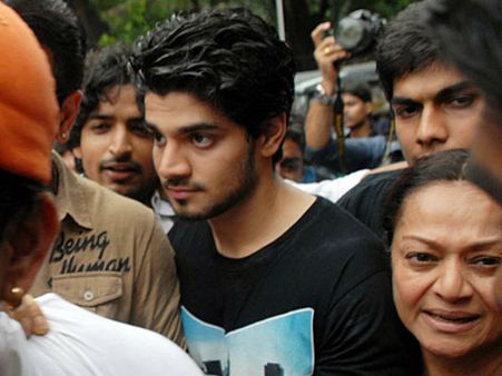 વીસ દિવસ રહ્યાં જેલમાં