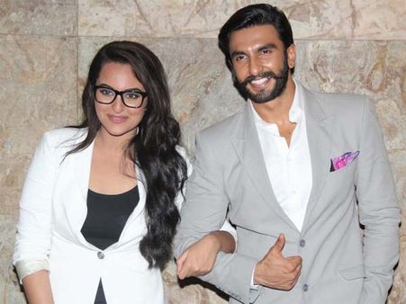 પહેલી વાર સાથે