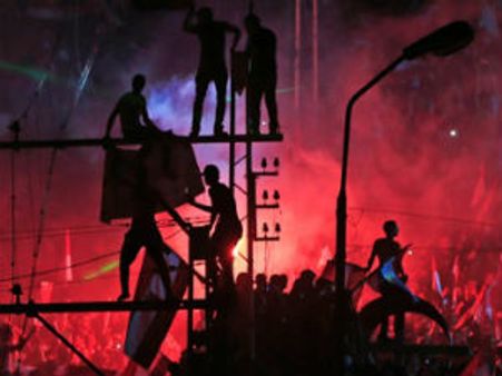 ઈજિપ્તમાં લશ્કરી બળવો થયો, પ્રમુખ મોર્સી નજરકેદ કરાયા