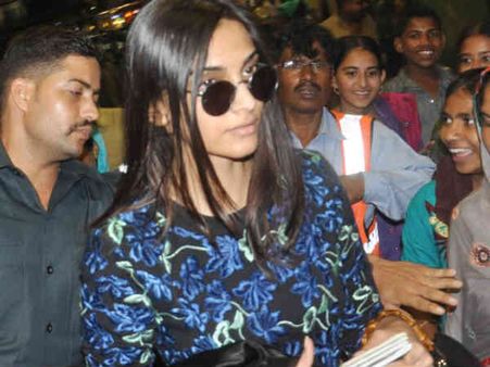 સોનમ કપૂર સોનમ કપૂર