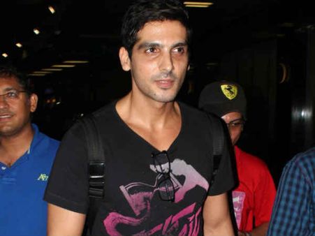 ઝાયેદ ખાન ઝાયેદ ખાન